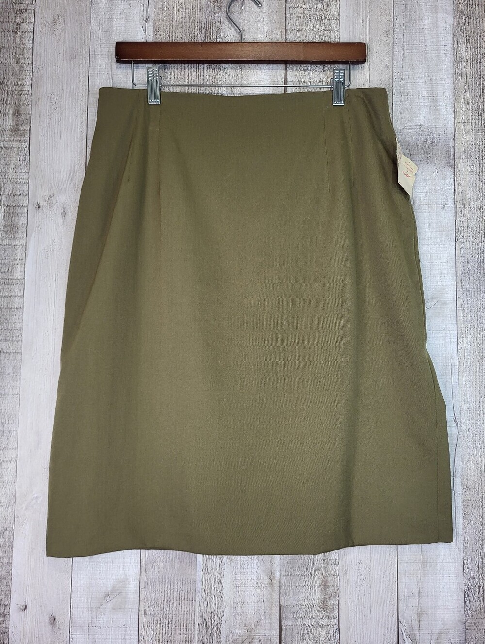 Linda Allard Ellen Tracy Wool Classic Olive A-Line Women's Skirt. Size 16